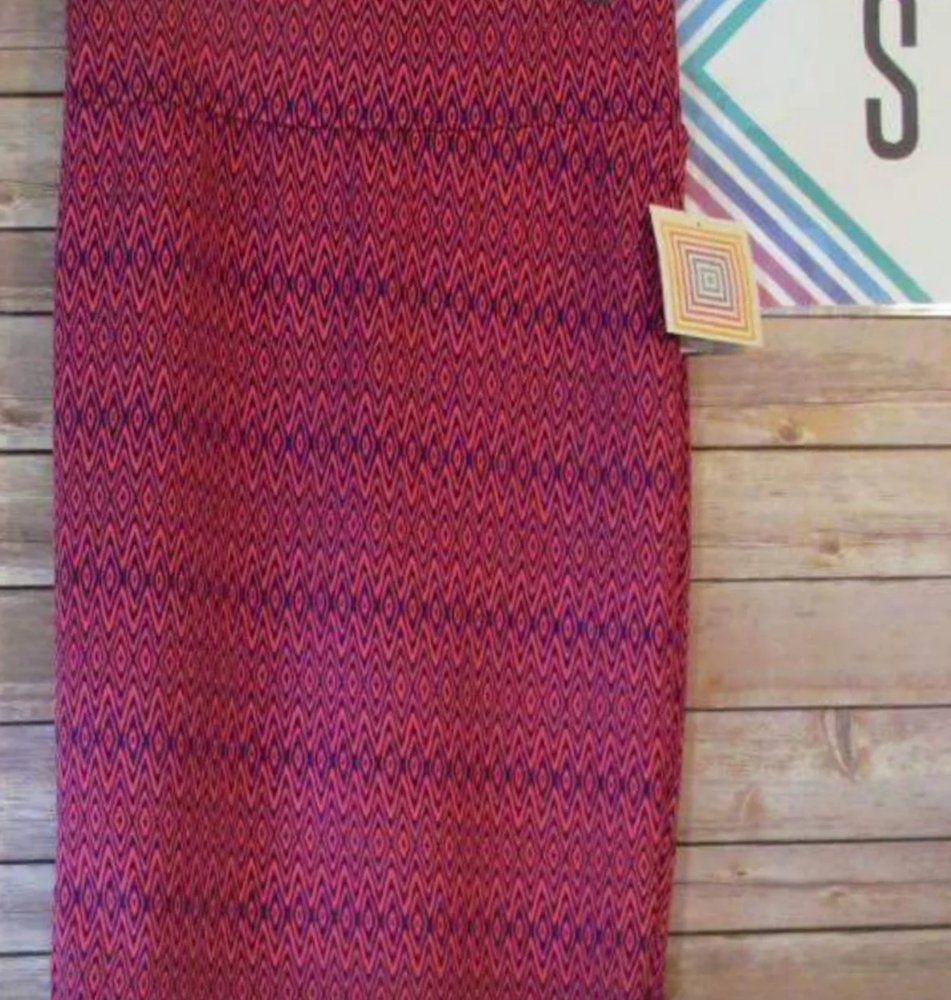 Lularoe Cassie pencil skirt - Small - pink with purple chevron pattern